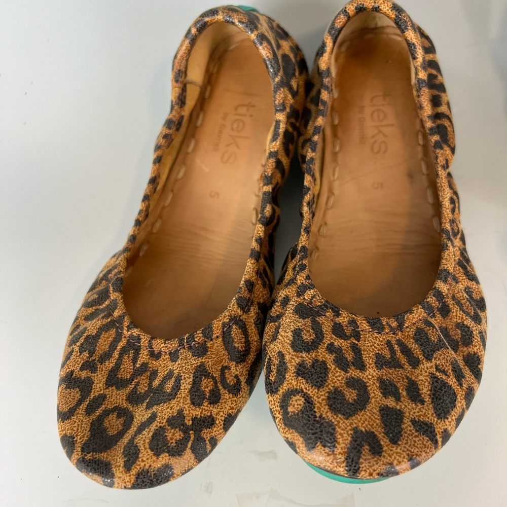 Tieks Size 5 Leopards VGUC